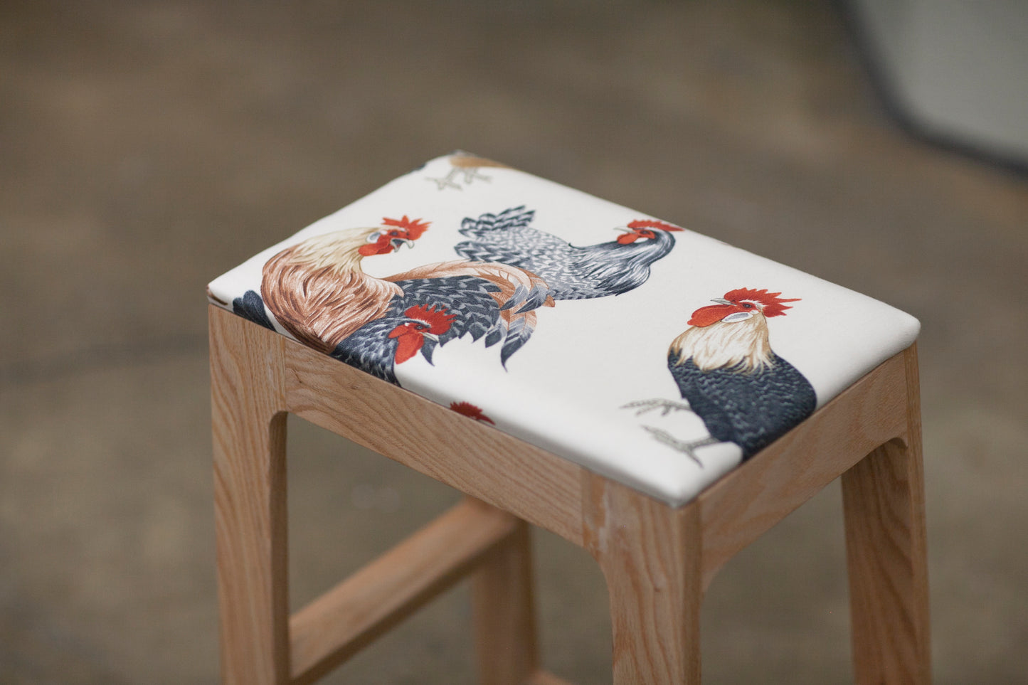 Panca high-stool
