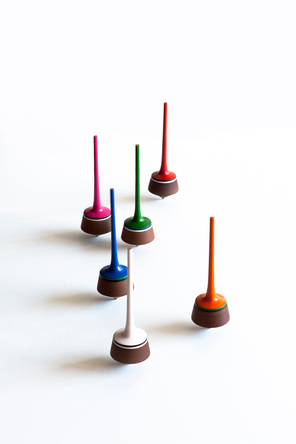 Pumbeeri Spinning Tops