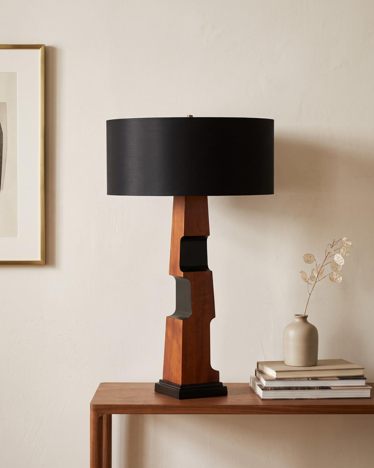 Moro Table Lamp