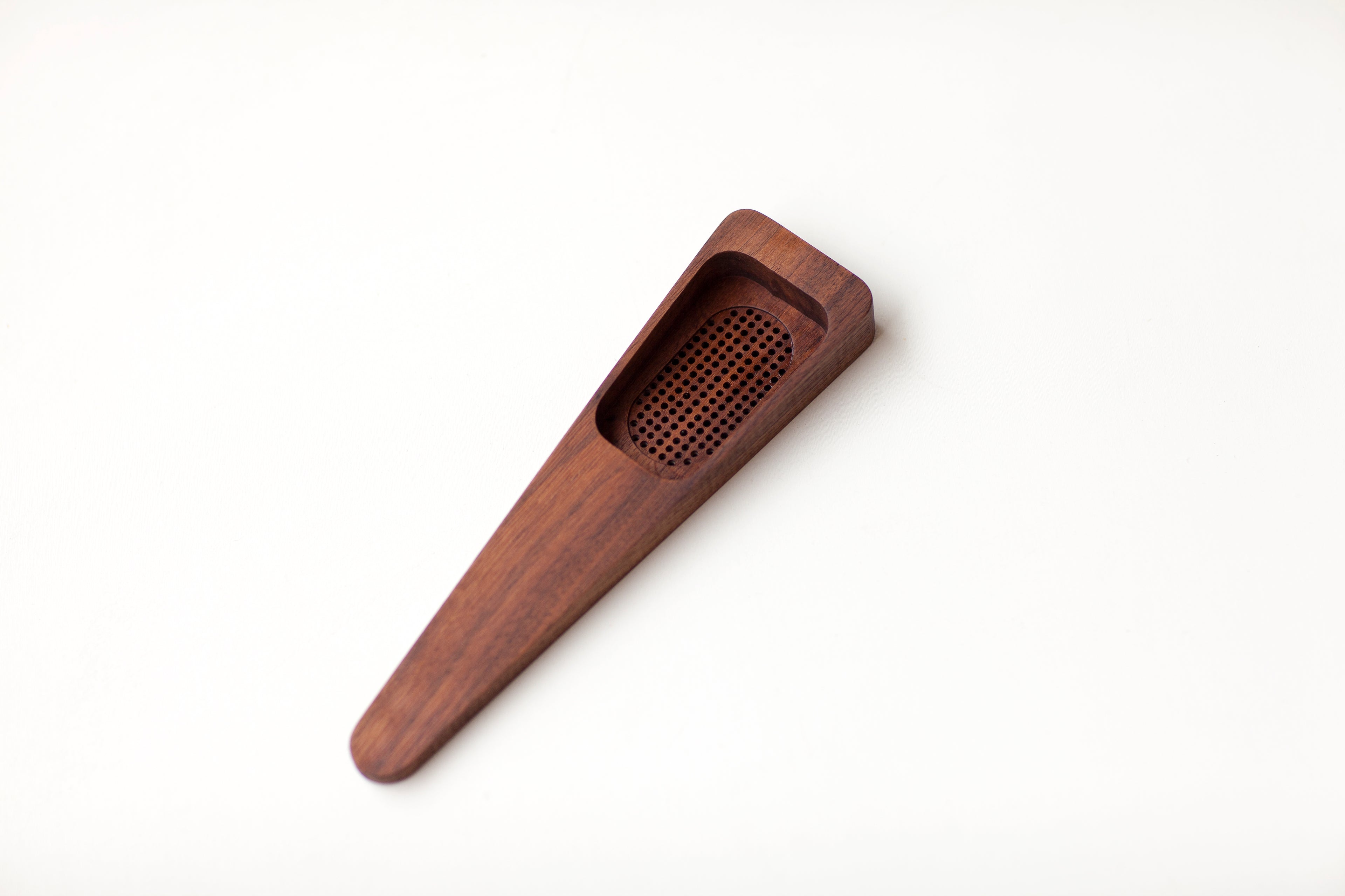 Chaani walnut tea strainer