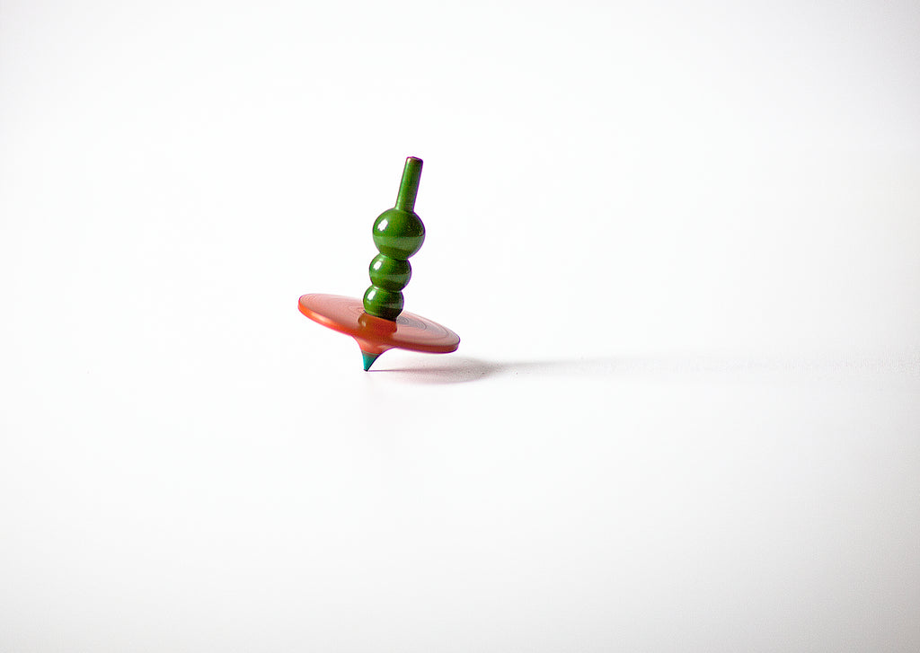 lato - wood spinning tops